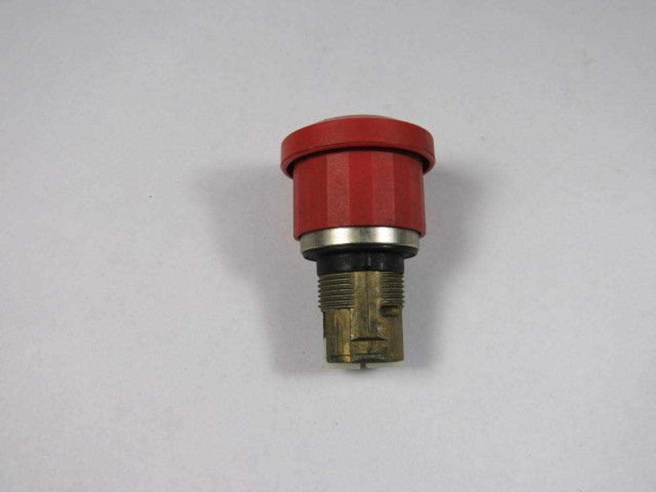 Allen-Bradley 800EM-MP24 Push-Pull Red Mushroom Push Button Operator USED