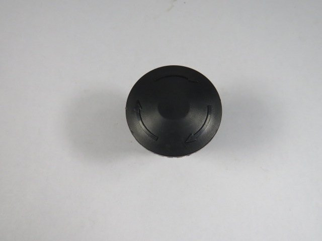 Allen-Bradley 800EP-MT2 Twist-to-Release Black Push Button Operator USED