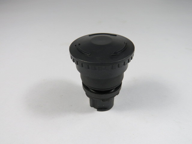 Allen-Bradley 800EP-MT2 Twist-to-Release Black Push Button Operator USED