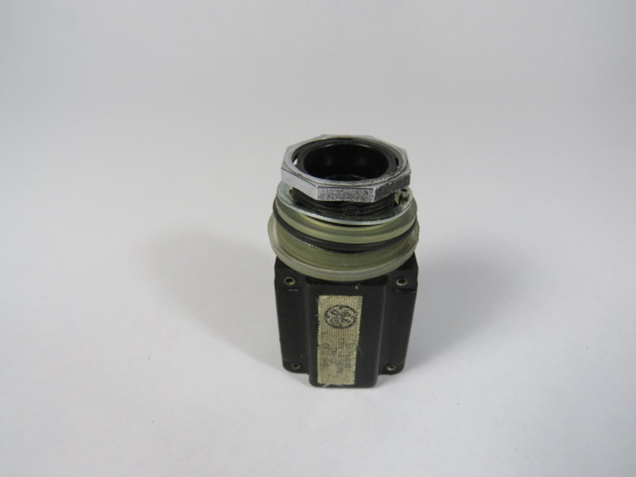 General Electric  CR104C332 Miniature Indicator Light 120V No Lens USED
