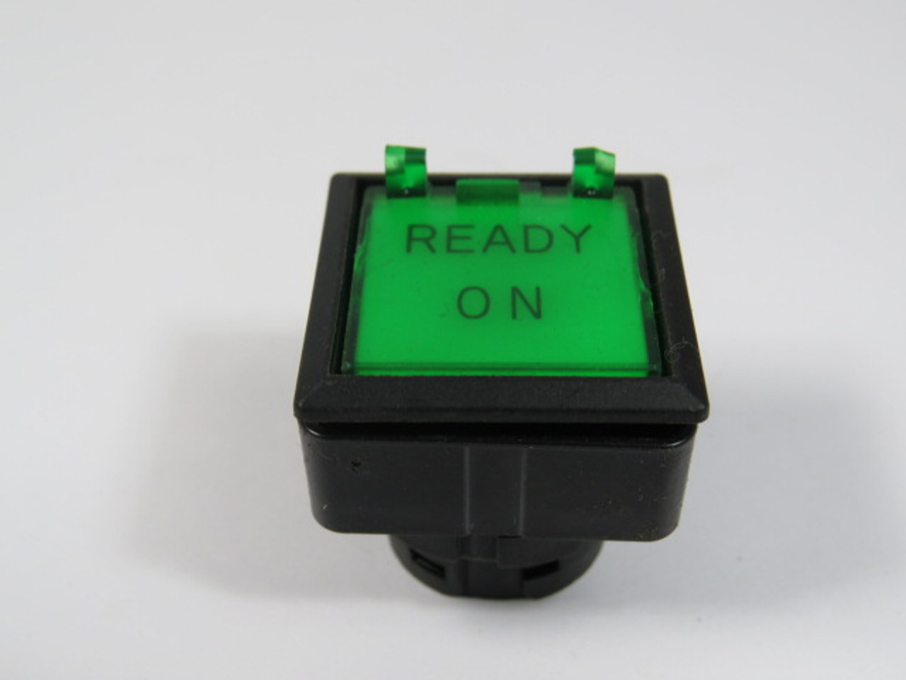 IDEC LW7GL-M1-G Green Square Push Button Operator w/o Guard "READY ON" USED