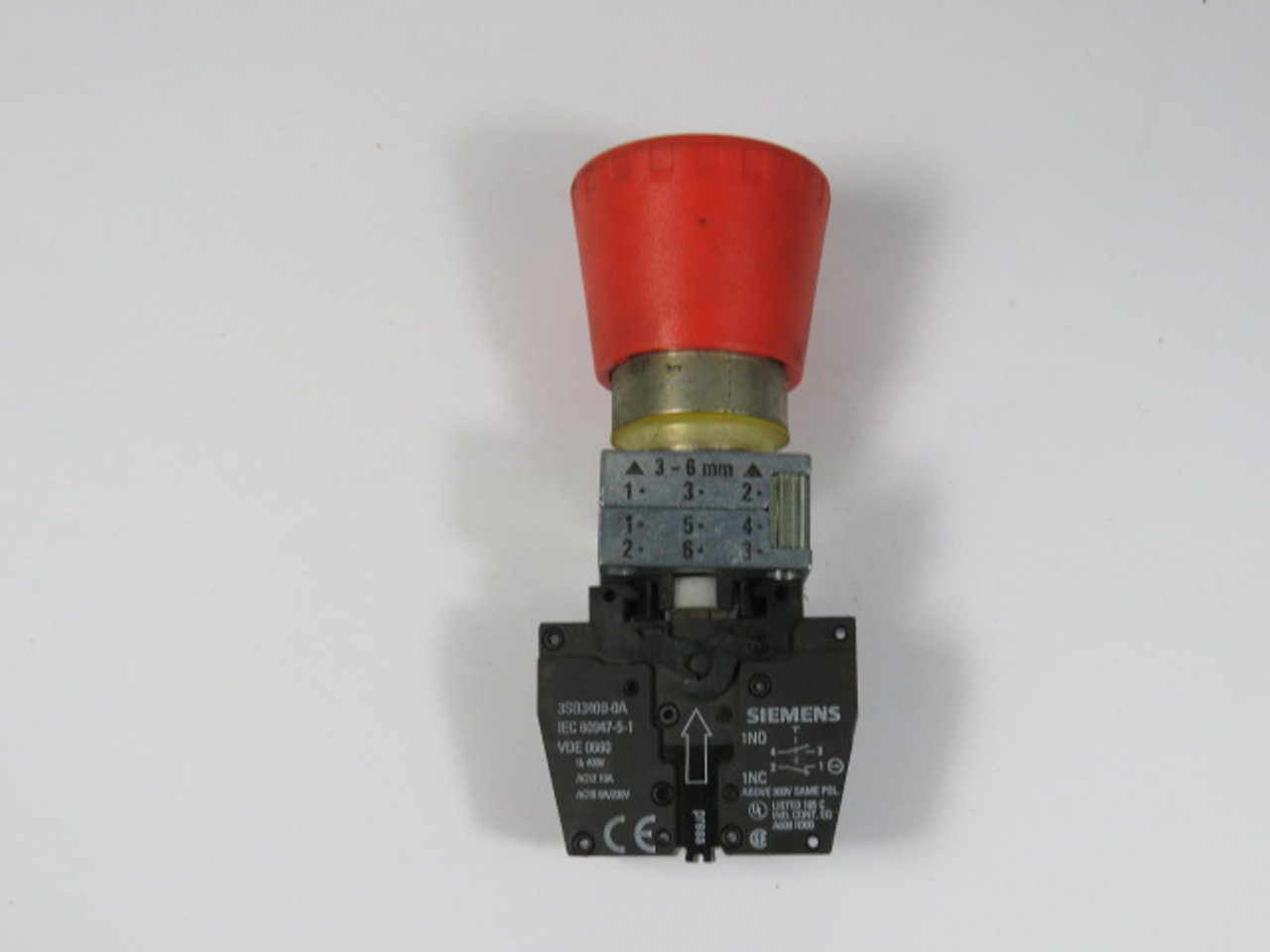 Siemens 3SB3601-1HA20 Twist-to-Release Red Mushroom Push Button 1NO 1NC USED
