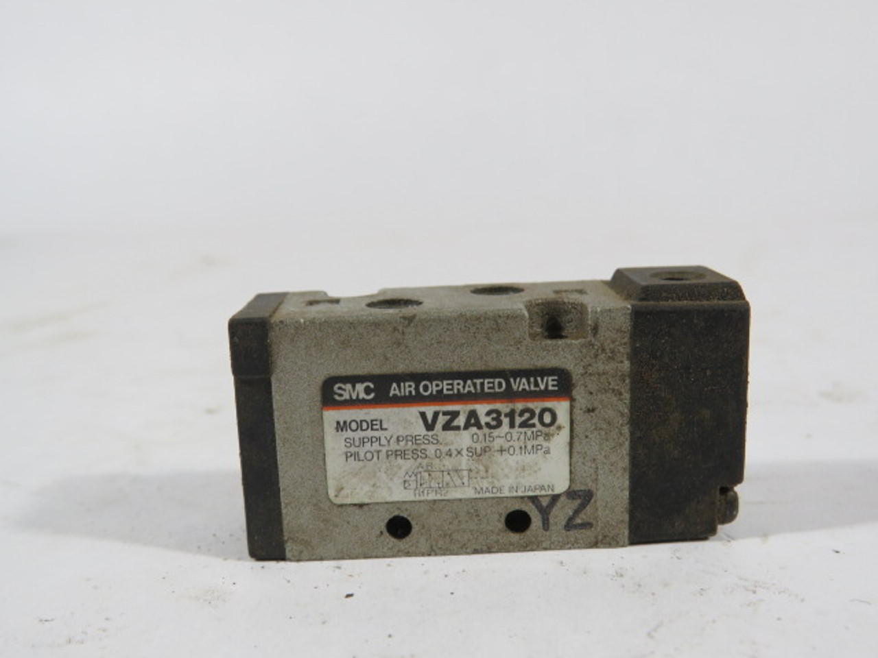 SMC VZA3120 Air Operated Valve 0.15-0.7 Mpa Supply Pressure USED