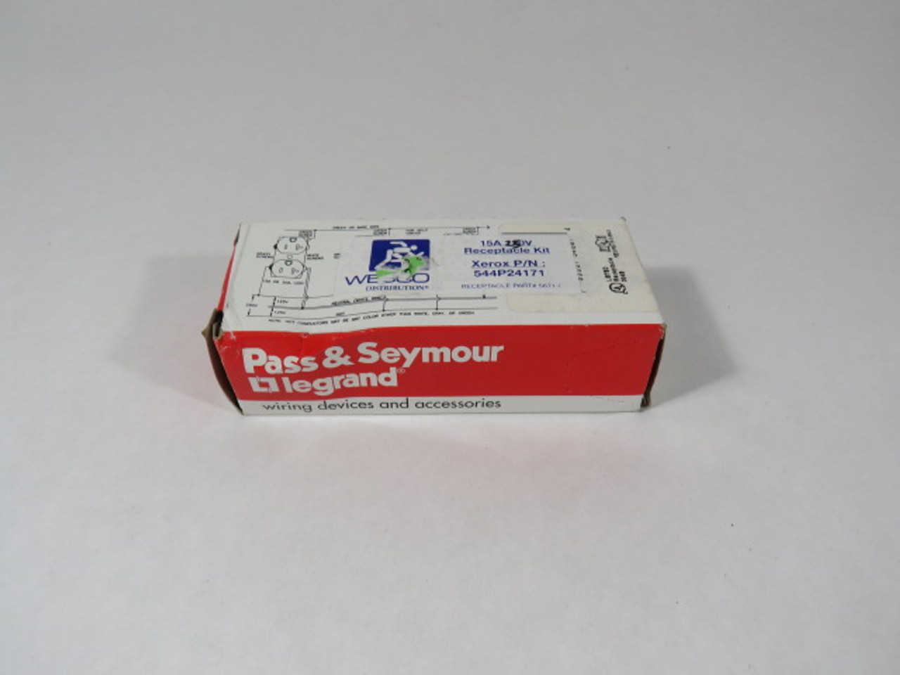 Pass & Seymour 5671-I Single Receptacle 15A 250V 3W 2P Ivory ! NEW !