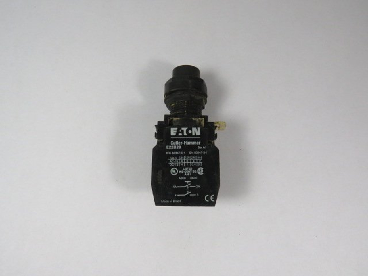 Cutler-Hammer E22KB53A Key Selector Switch 2NO 2-Position No Key USED
