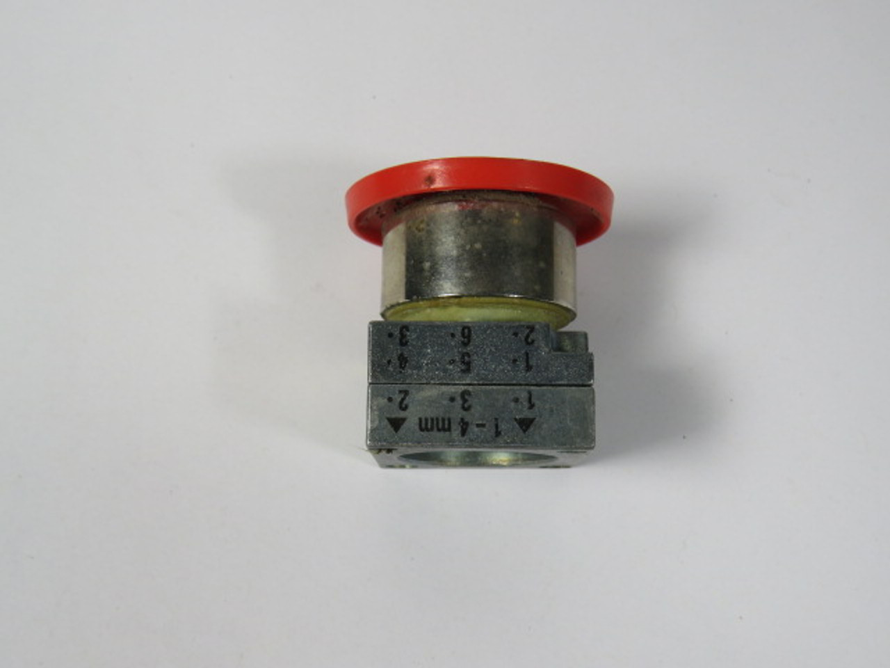 Siemens 3SB3500-1CA21 Red Mushroom Push Button Operator w/ Holder USED