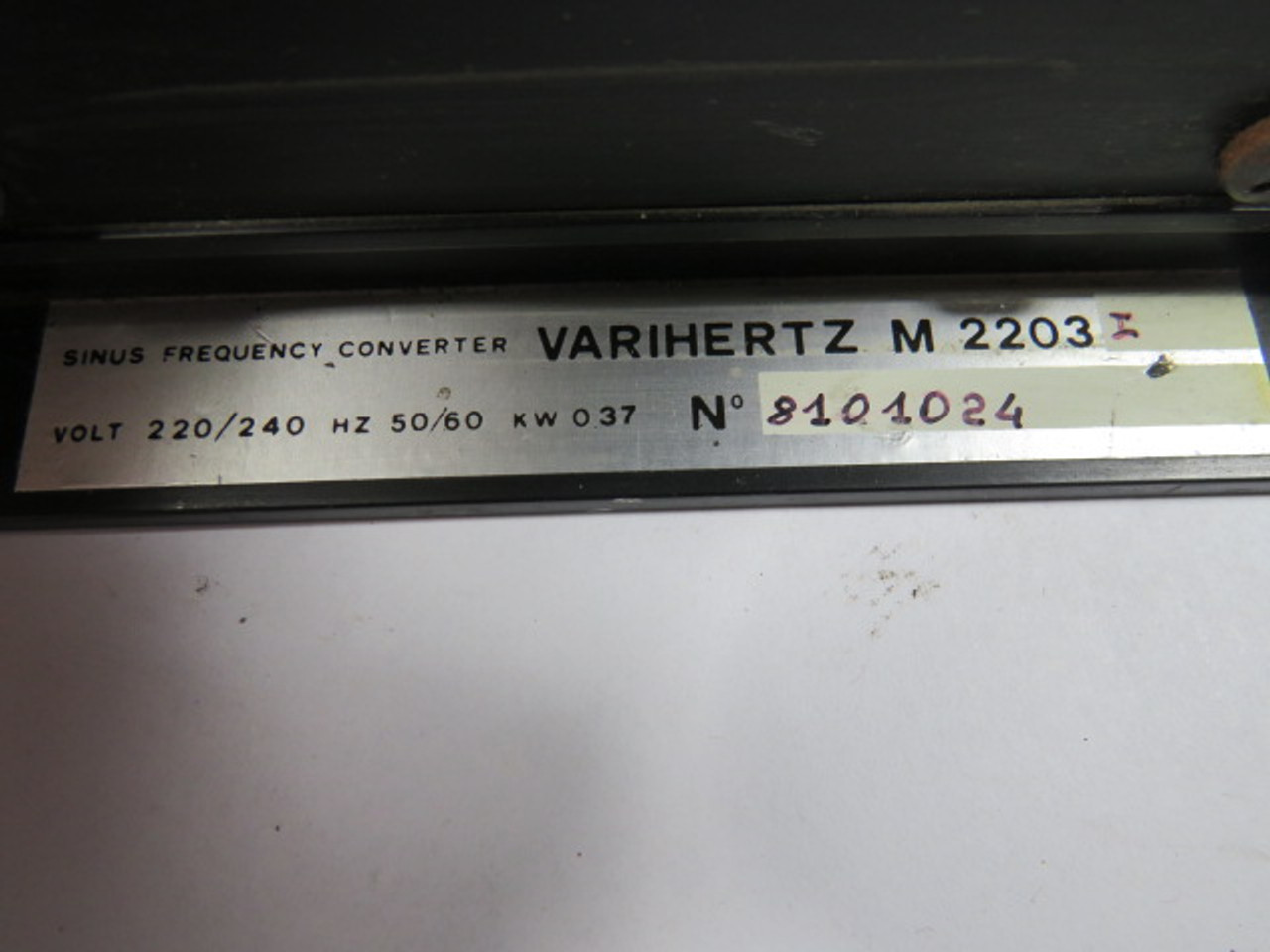 Varihertz M2203I Sinus Frequency Converter *Damage to Unit* ! AS IS !