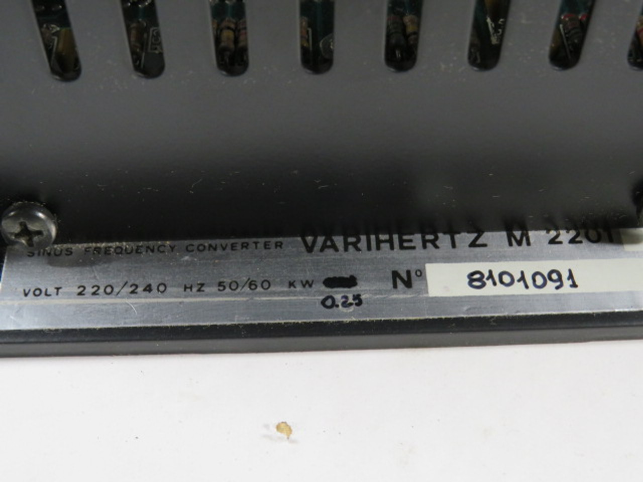 Varihertz M2201 Sinus Frequency Converter 220/240V 50/60Hz 0.25kW ! NEW !