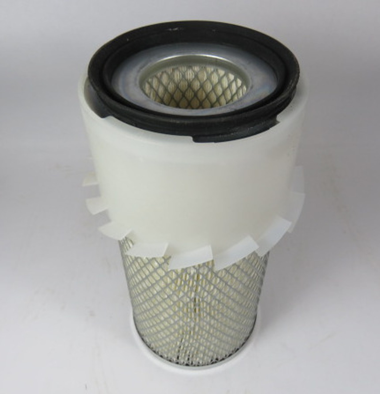 Donaldson P182052 Primary Finned Air Filter 5.26"ODx2.62"IDx11"L ! NEW !