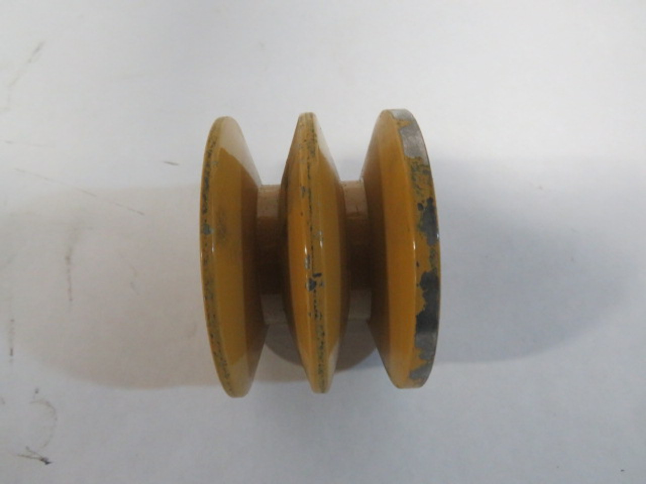Caterpillar 2W-8494 Yellow 2 Groove Pulley Alternator 7/8"LID 1-1/2"UID USED