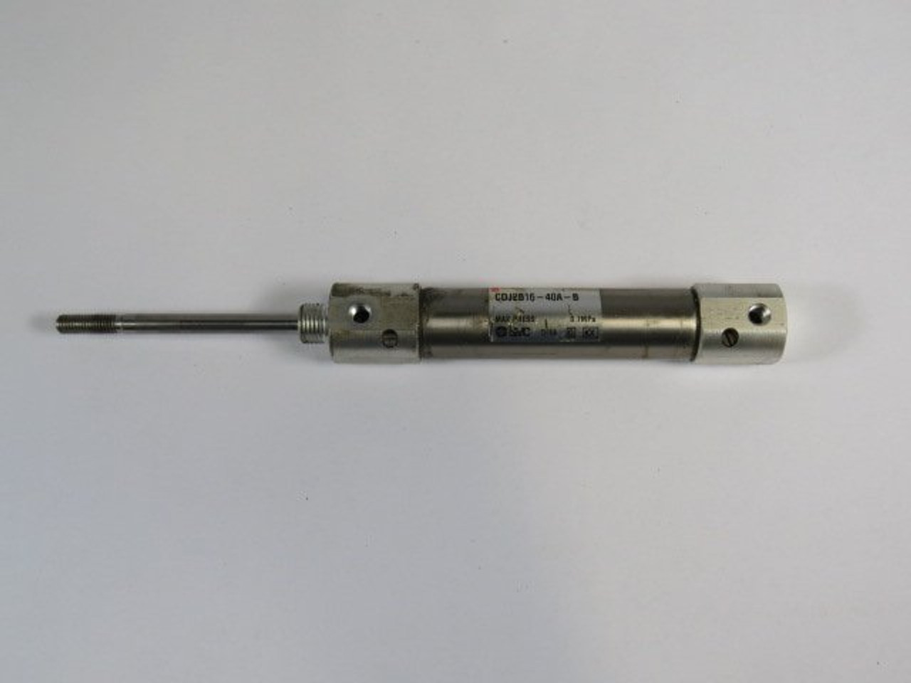 SMC CDJ2B16-40A-B Pneumatic Cylinder 16mm Bore 40mm Stroke 0.7MPa USED