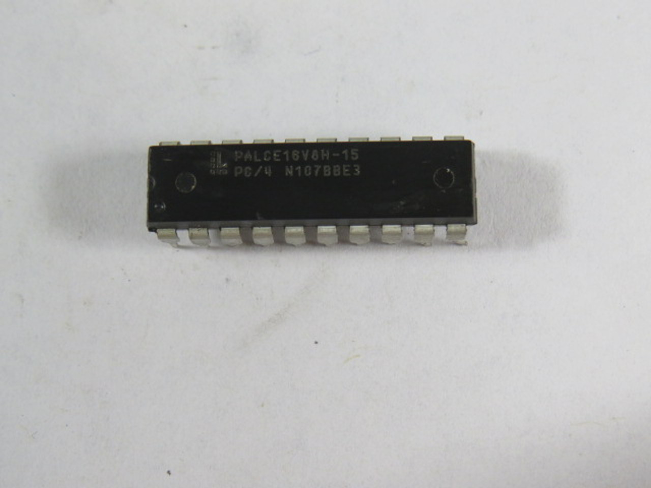 Lattice PALCE16V8H-15 EE CMOS Universal Programmable Array Logic USED
