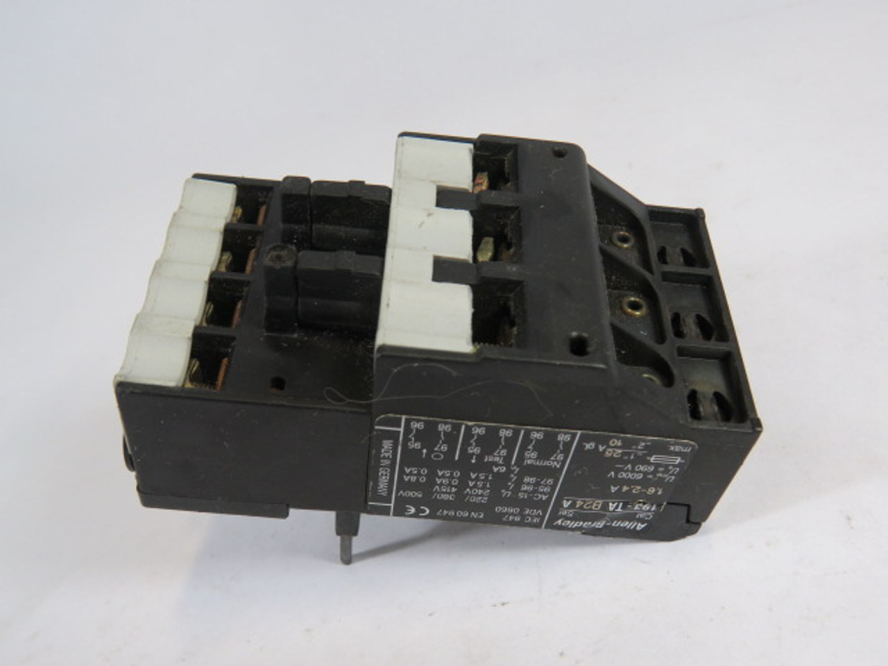 Allen-Bradley 193-TAB24 Thermal Overload Relay Ser A MISSING WHITE CLIP USED