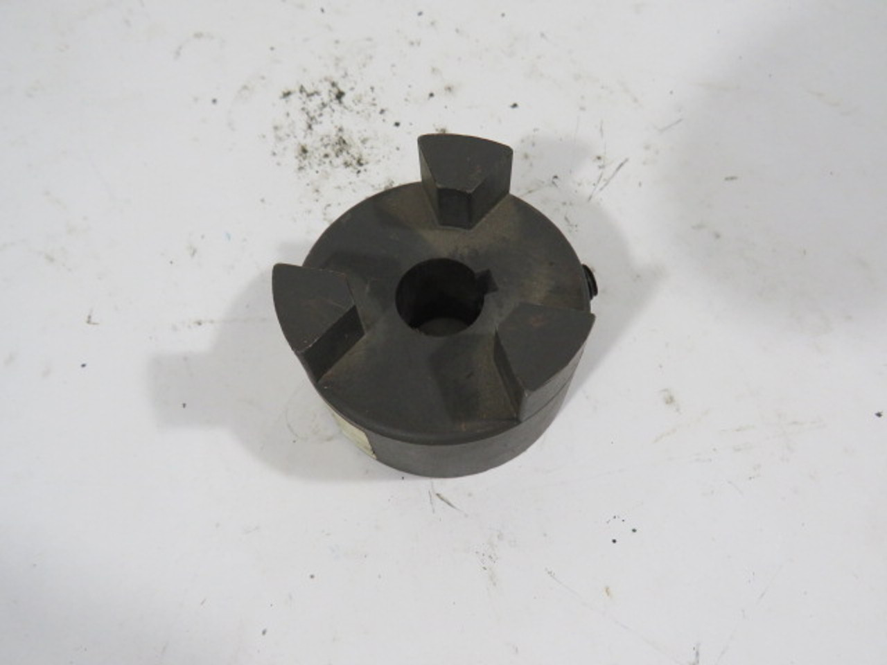 Generic L095 5/8" Jaw Coupling USED