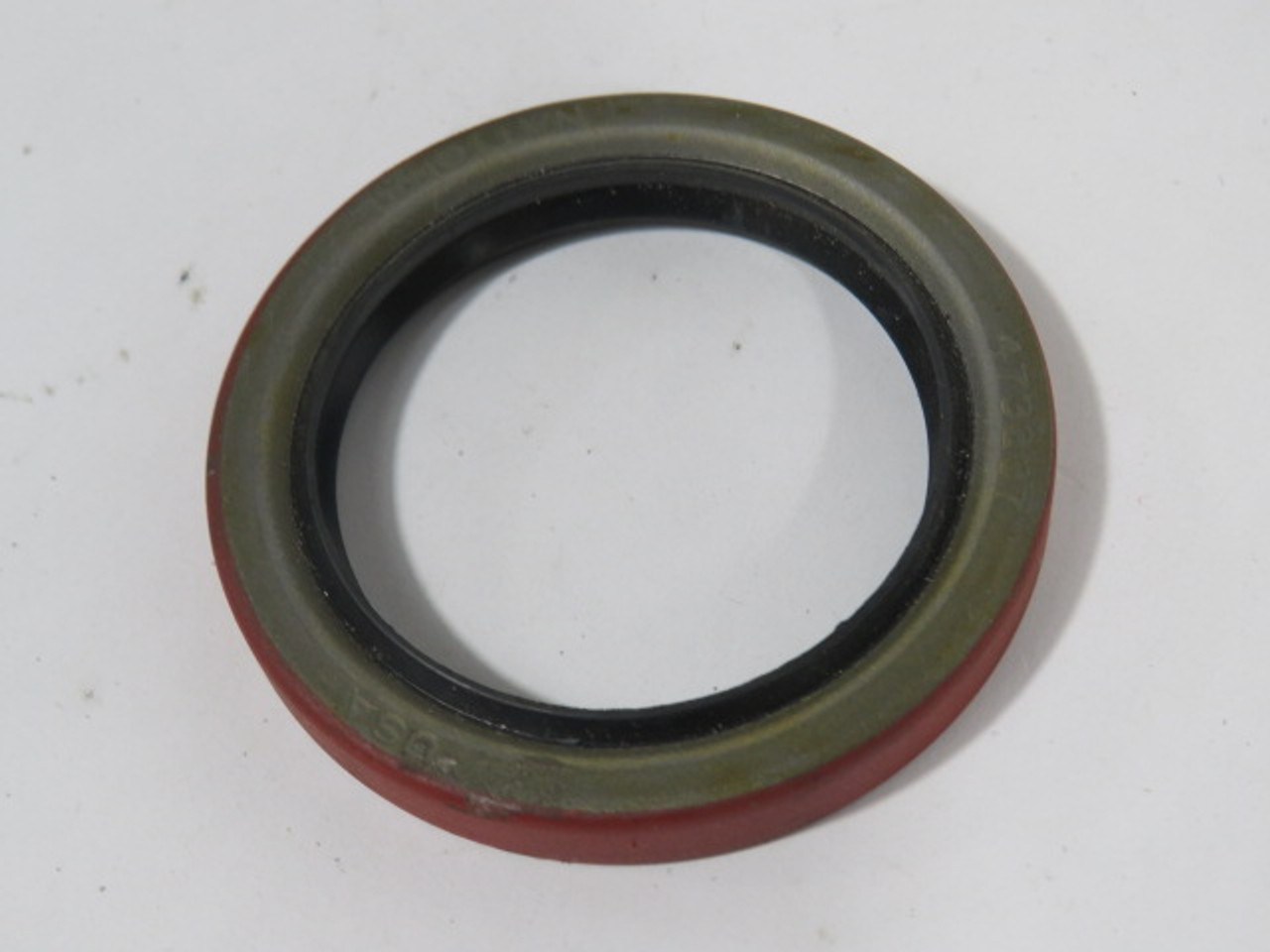 National 473237 Nitrile Oil Seal 1.750" Shaft 2.37" OD 0.312" W ! NOP !