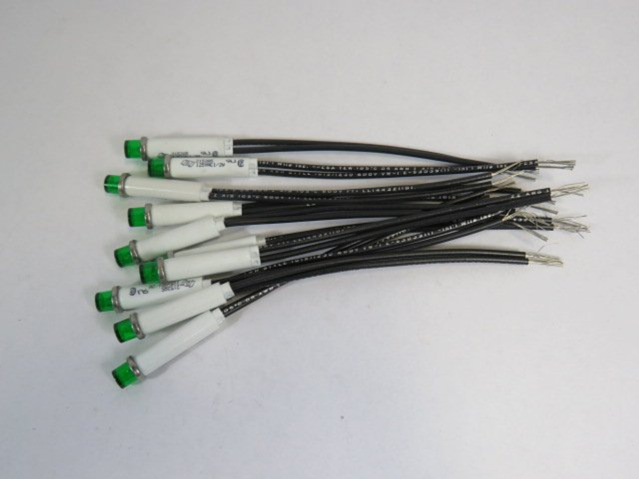 Chicago Miniature 2152A5 Green Indicator Light 125VAC 1/2W Lot of 10 ! NOP !