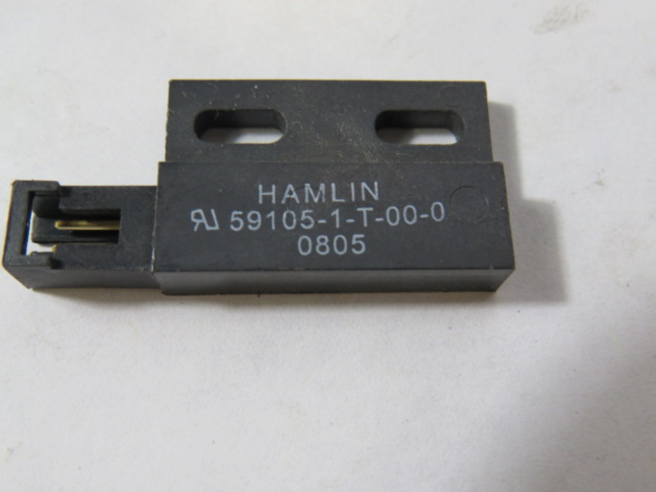 Hamlin 59105-1-T-00-0 Magnetic Reed Switch W/ No Connector USED