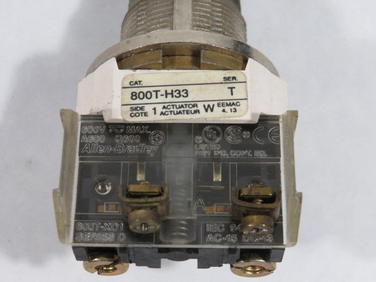 Allen-Bradley 800T-H33D1 Ser T 2-Pos Cylinder Lock Operator 1NO w/ Key USED