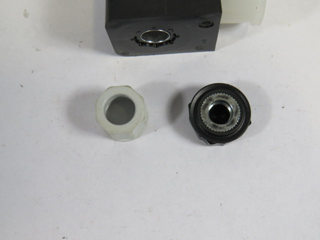 Rexroth R432015419 Solenoid Coil 24VDC 2.1W ! NOP !