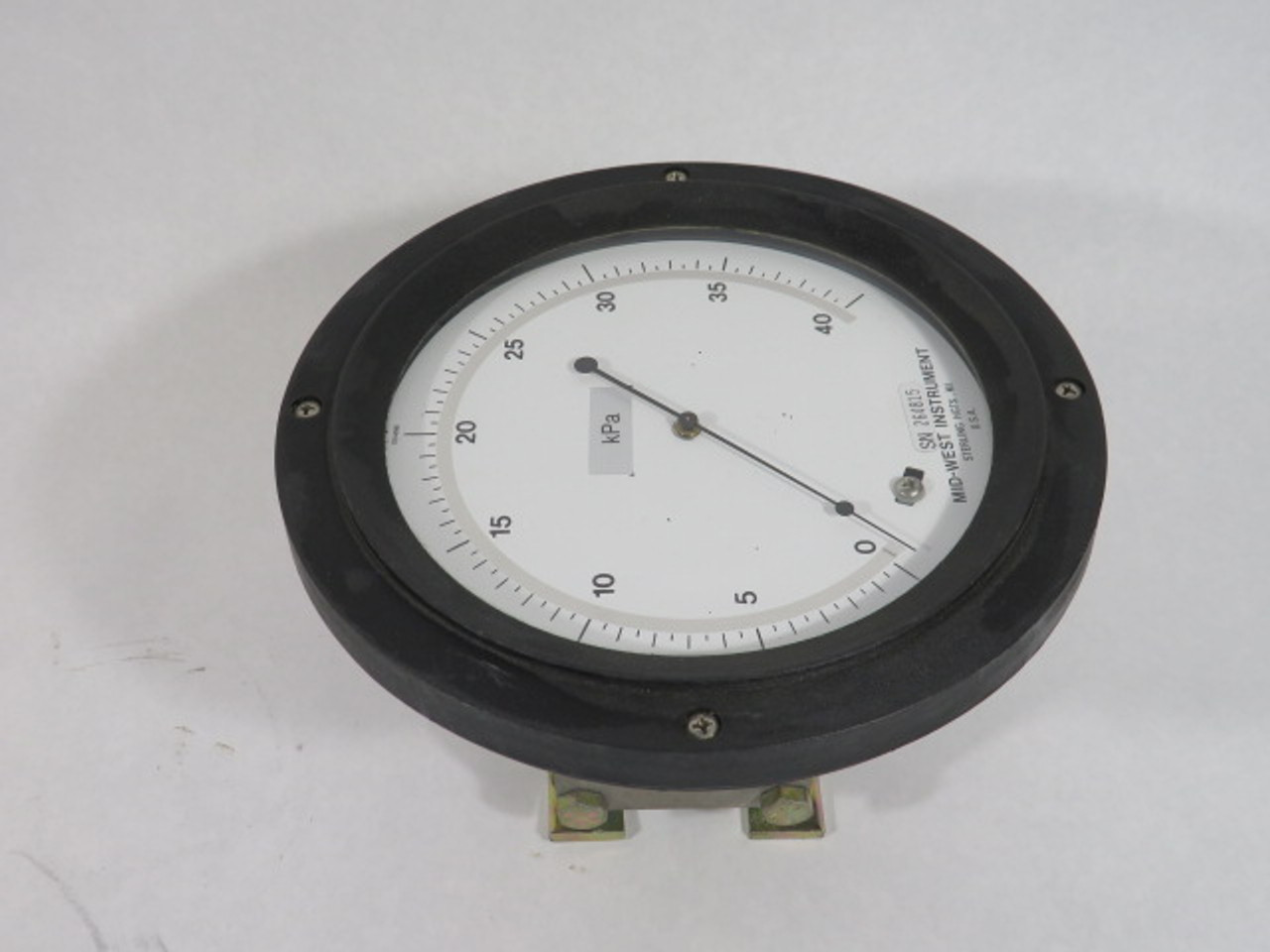 Midwest 106QE-10-00 Bellows Differential Pressure Gauge 0-40kPa 6"Dia USED