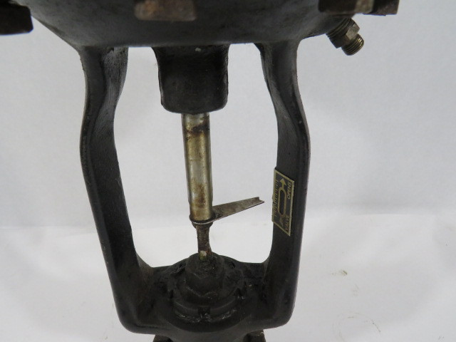 Taylor 1/2" Lin-E-Aire Hi-Flow Iron Control Valve 1/2" 3-15PSIG USED