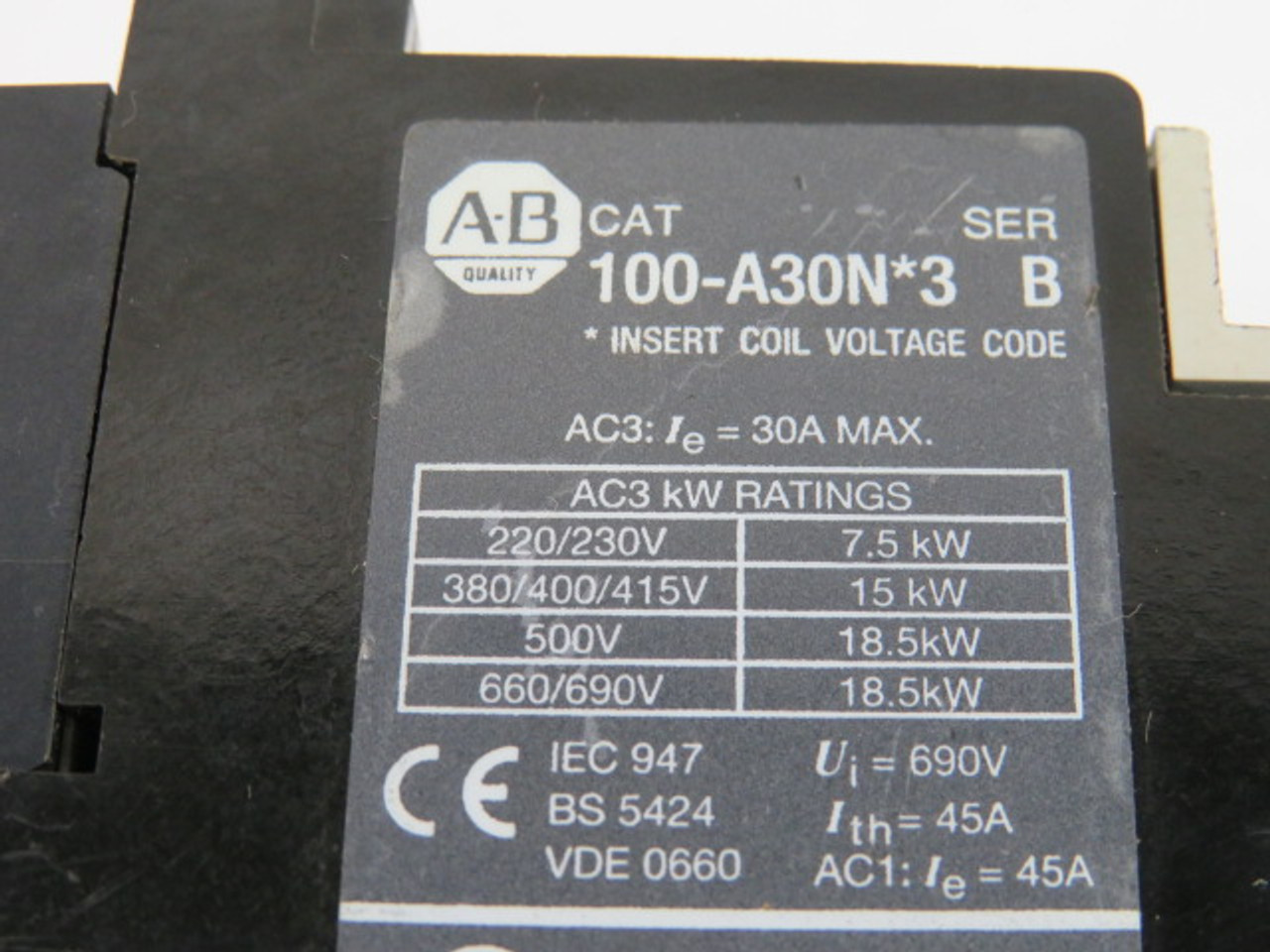 Allen-Bradley 100-A30ND3 Series B Contactor 690V 45A 50/60HZ USED