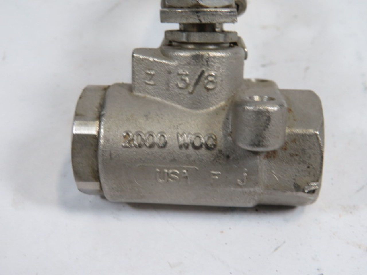 Apollo 76-102-01A 76-100 Series Ball Valve 2000 WOG 3/8" NPT USED