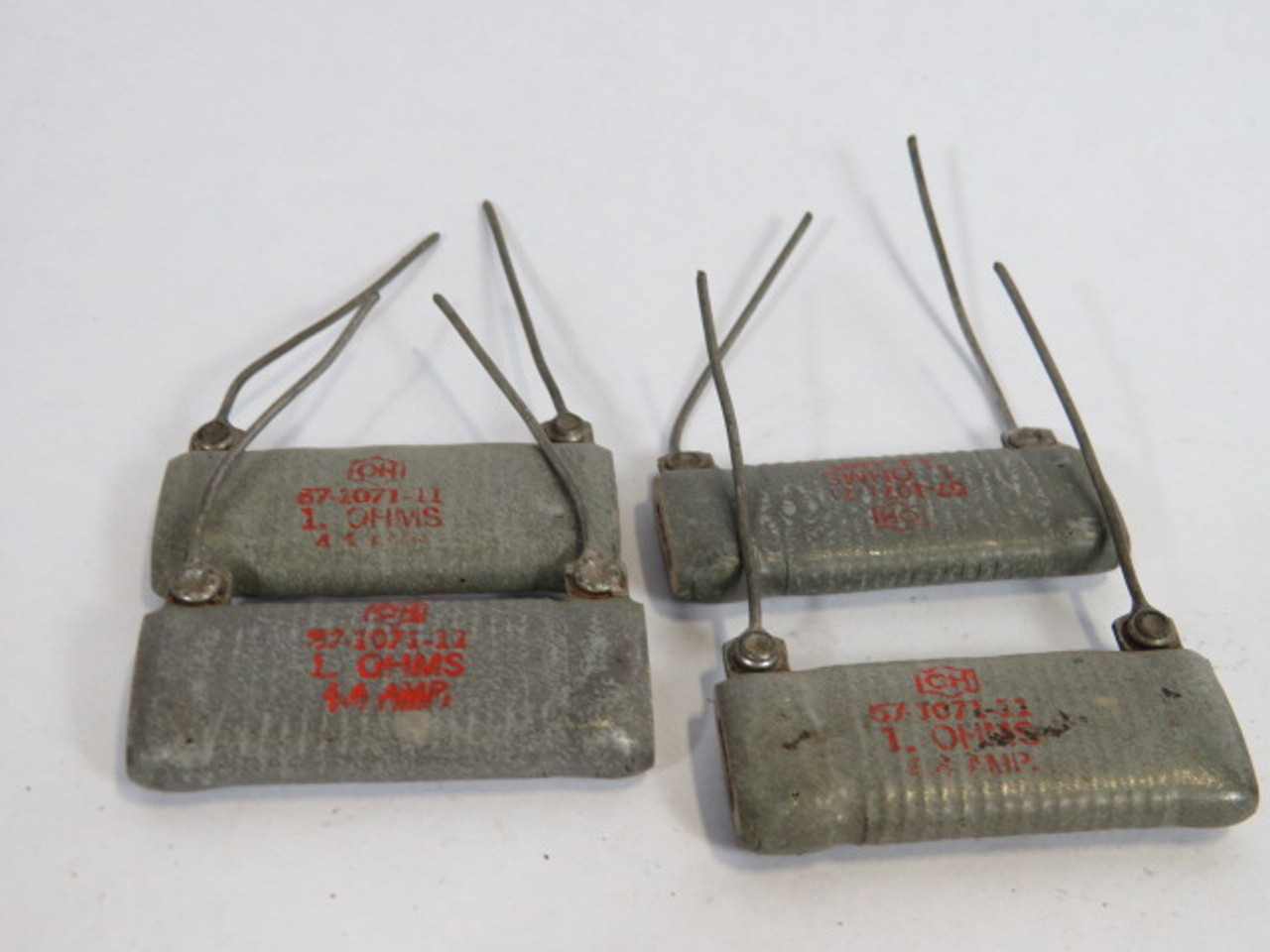 Cutler-Hammer 57-1071-11 Ceramic Capacitor 1 Ohms 4.4A Lot of 4 USED