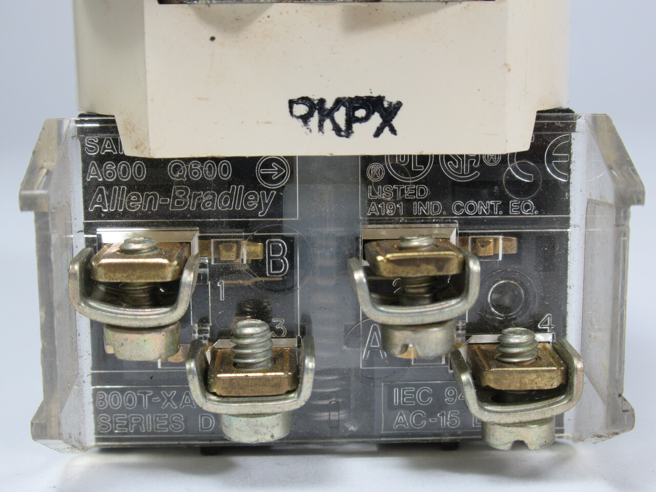 Allen-Bradley 800T-J2KU7B Series T 3-Position Selector Switch 2NO 2NC USED