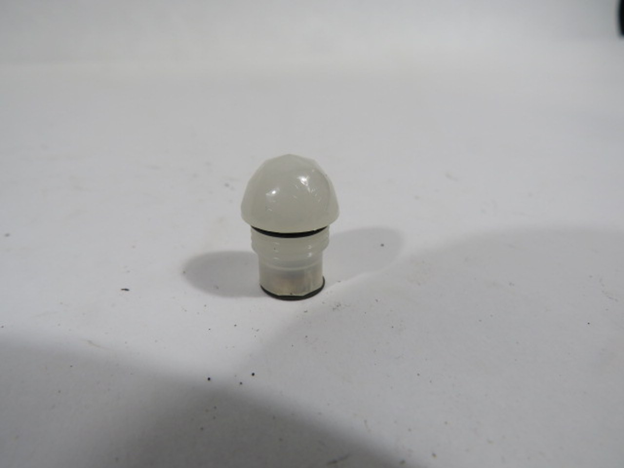 General Electric CR104G42 Push Button White Lens ! NWB !