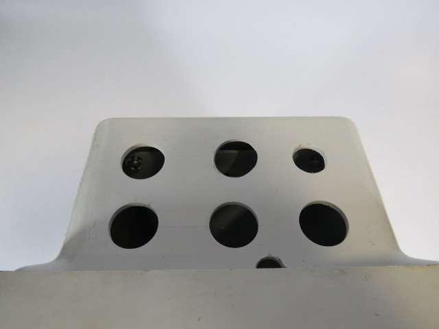 Hammond PJ864 Fiberglass Enclosure 8X6.12X4.13" USED