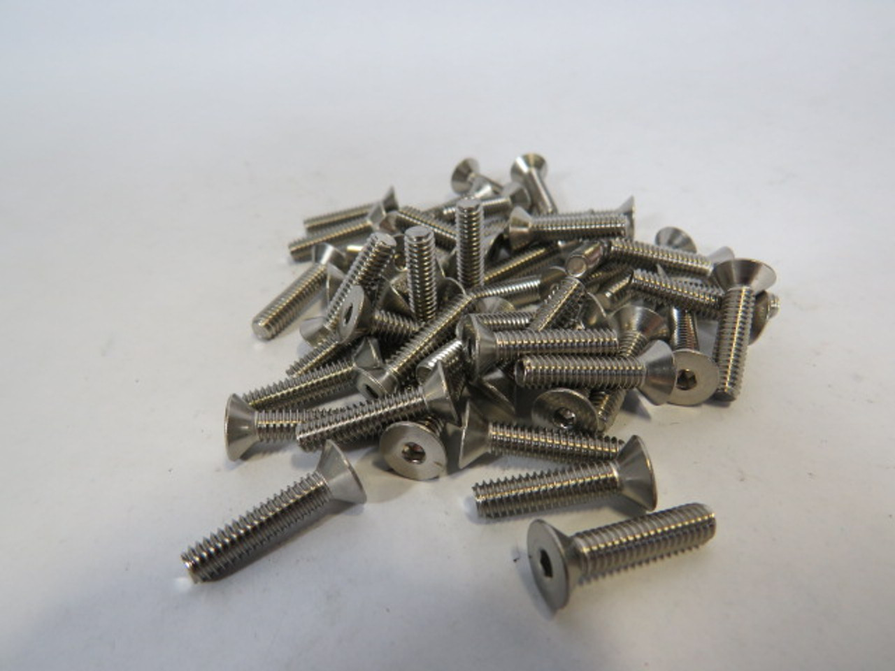 Spaenaur 370-307 SS Flat Head Hex Socket Cap Screw 50-Pack ! NEW !