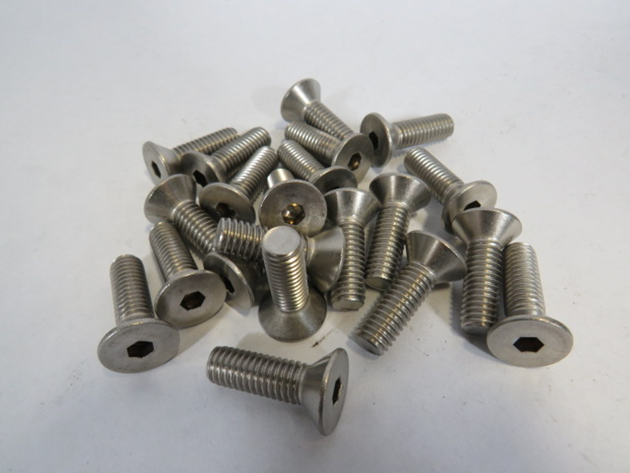 Spaenaur 370-321 SS Flat Head Hex Socket Cap Countersunk Screw Lot of 21 ! NEW !