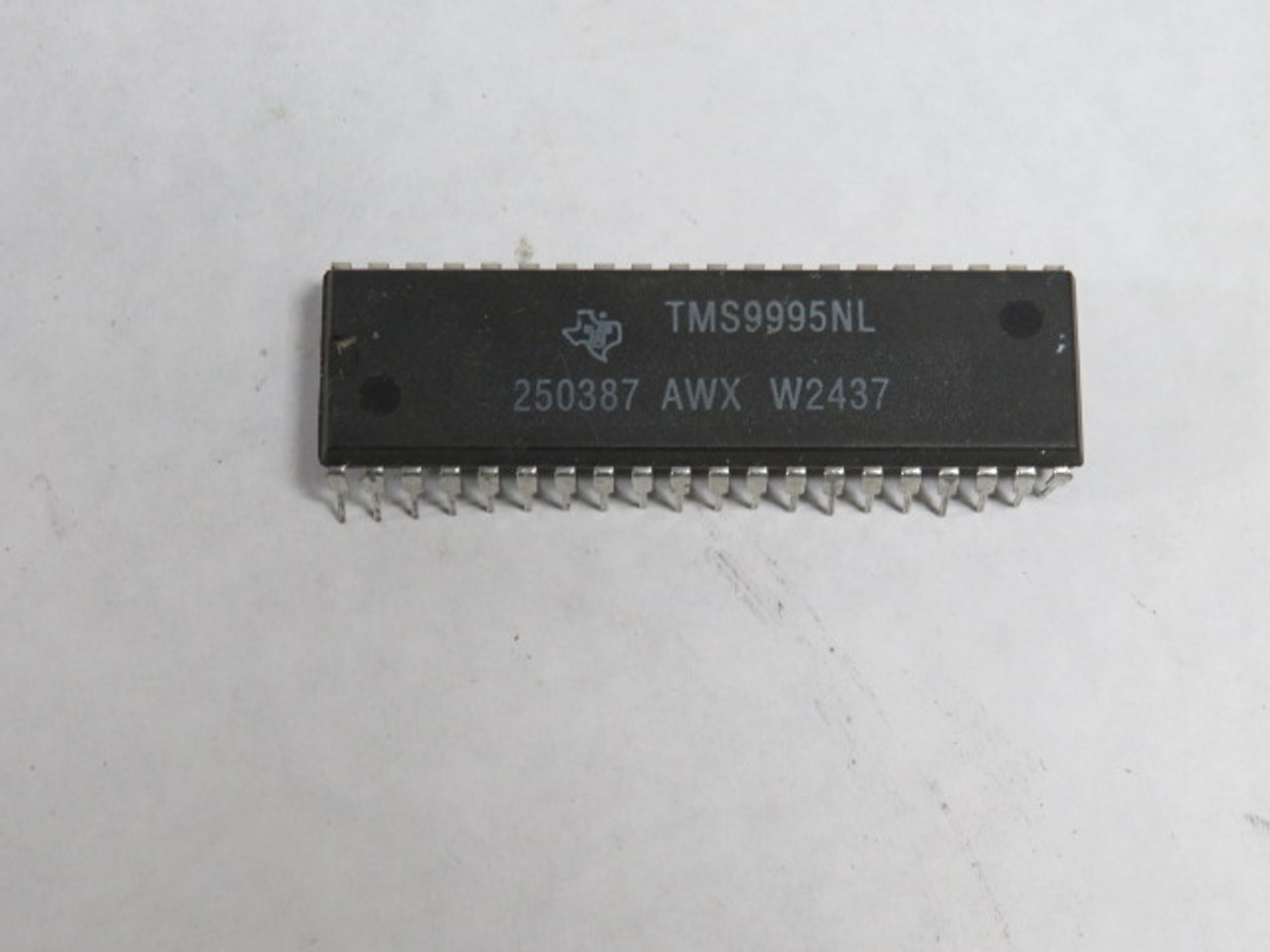 Texas Instruments TMS9995NL 16 Bit Microprocessor USED