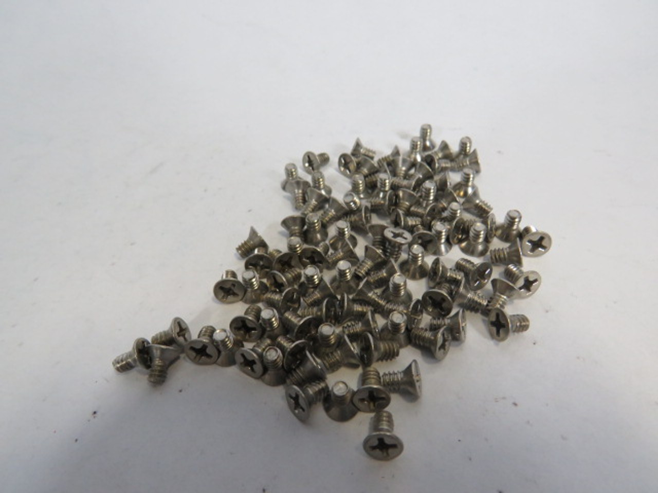 Spaenaur MS-2349P SS Machine Screw Flat Phillips Head 100-Pack ! NWB !