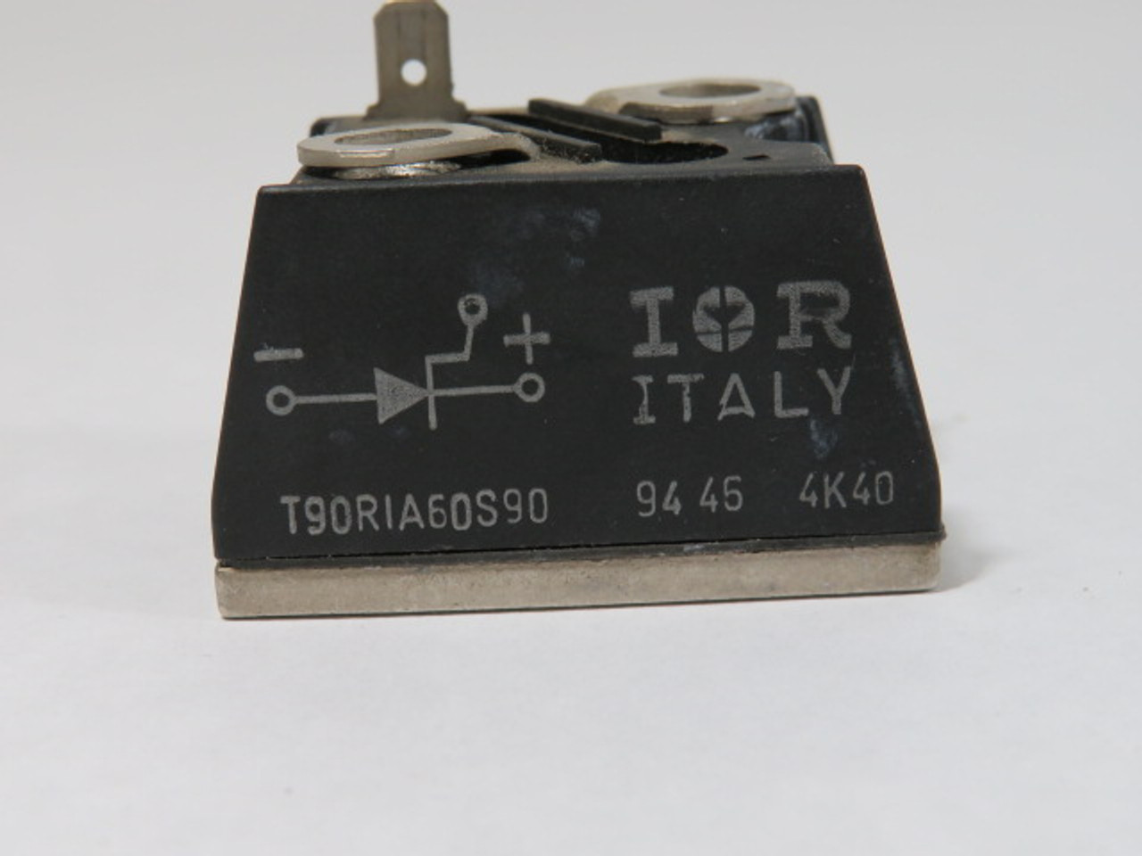 International Rectifier T90RIA60S90 Med Power Phase Control Thyristor USED