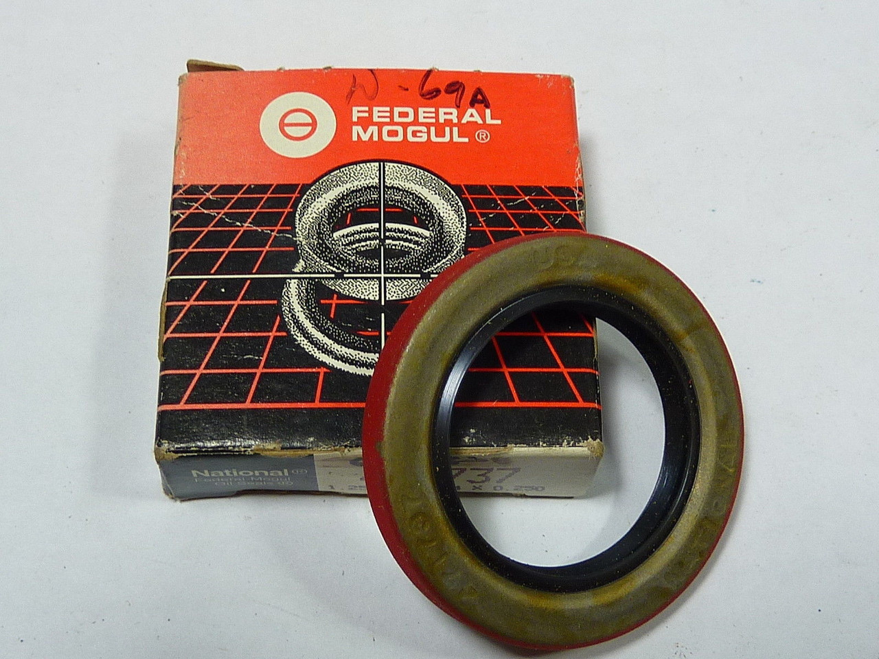 Federal Mogul 471737 1.250x1.878x0.250 Oil Seal ! NEW !