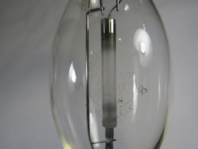 General Electric LU100/MED Lucalox High Pressure Sodium Lamp 100W (13250) USED