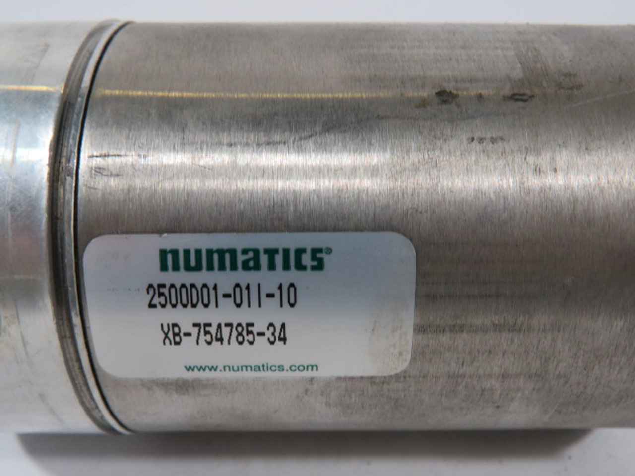 Numatics 2500D01-01I-10 Pneumatic Cylinder 2-1/2” Bore 1-1/2” Stroke USED