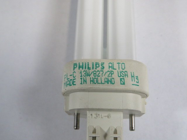 Philips PL-C-13W/827/GX23-2/2P Compact Fluorescent Lamp 13W 2700K BOX DMG NEW
