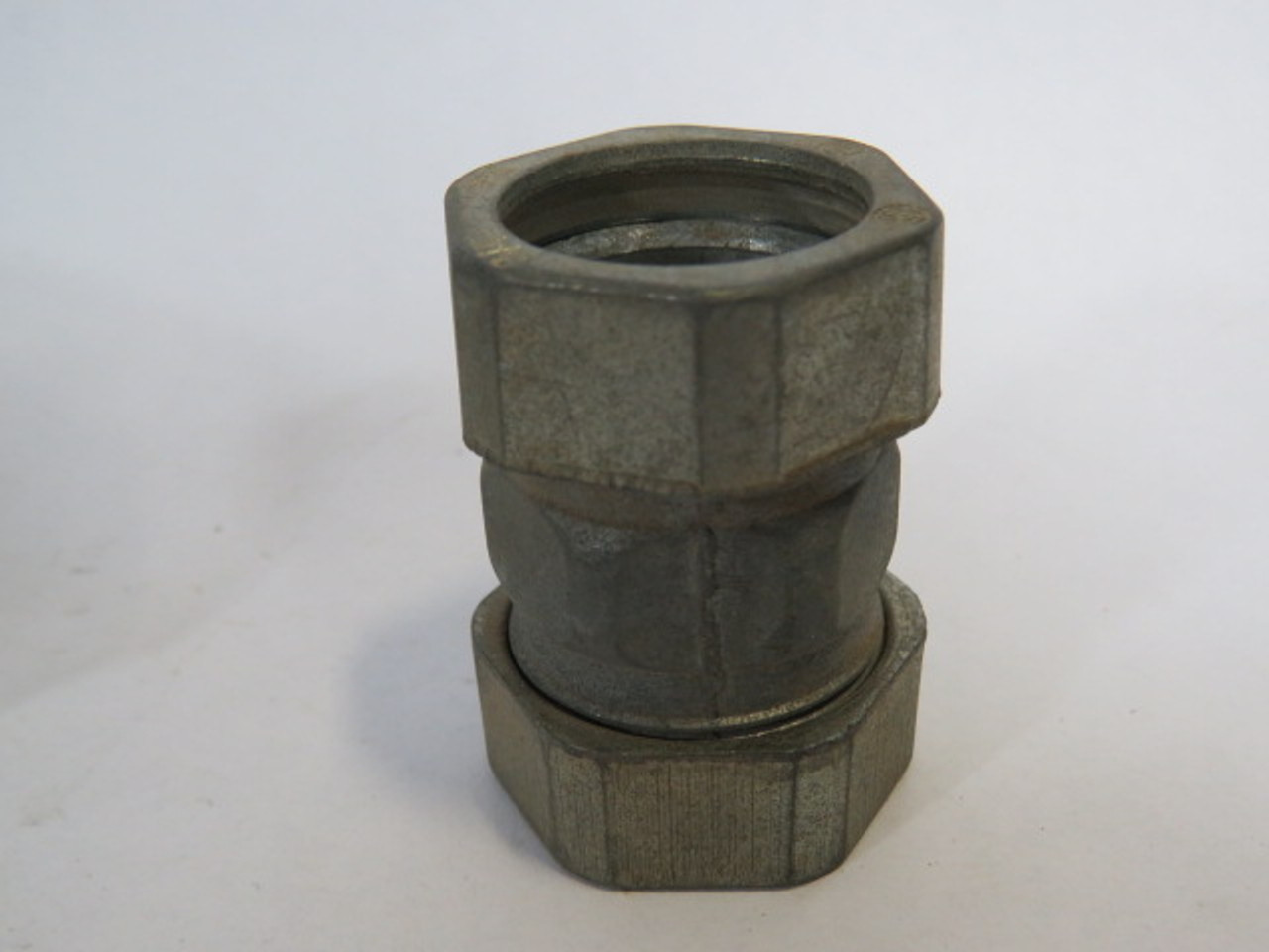 Halex 20222 Zinc Concrete Tight Compression Coupling 3/4" Lot of 6 USED