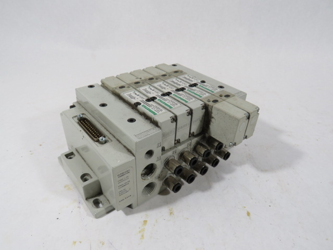 Numatics 239-1174 Solenoid Manifold Assembly C/W 5 Valves 24VDC 1.35W USED