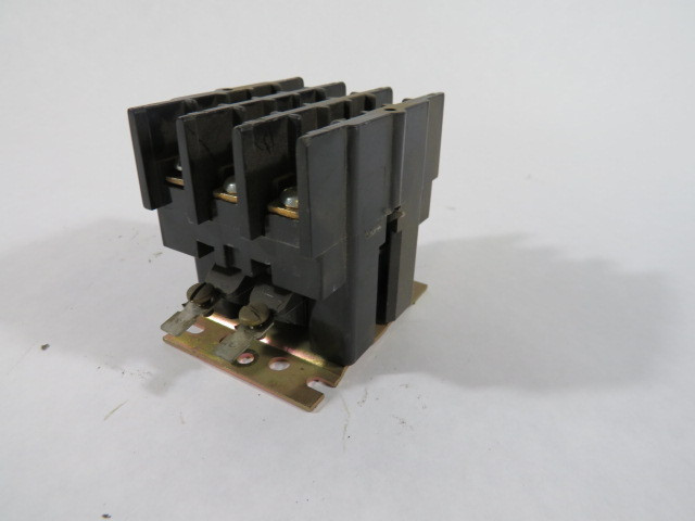Crouse-Hinds ACC 130U31 Contactor 200-230V 50-60Cy 25A 600VAC USED