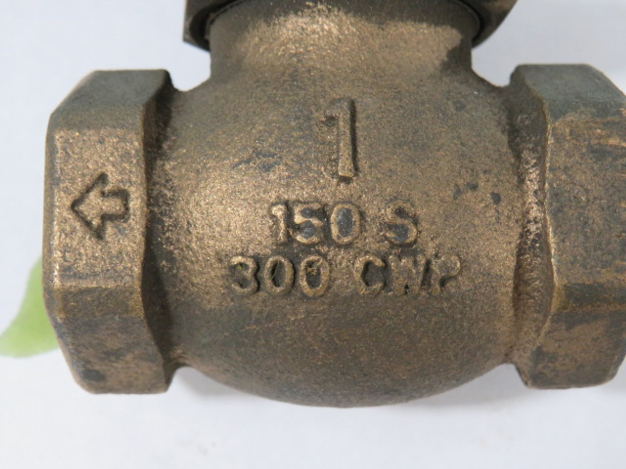 Generic 150-S 300CWP 1" NPT Gate Valve USED