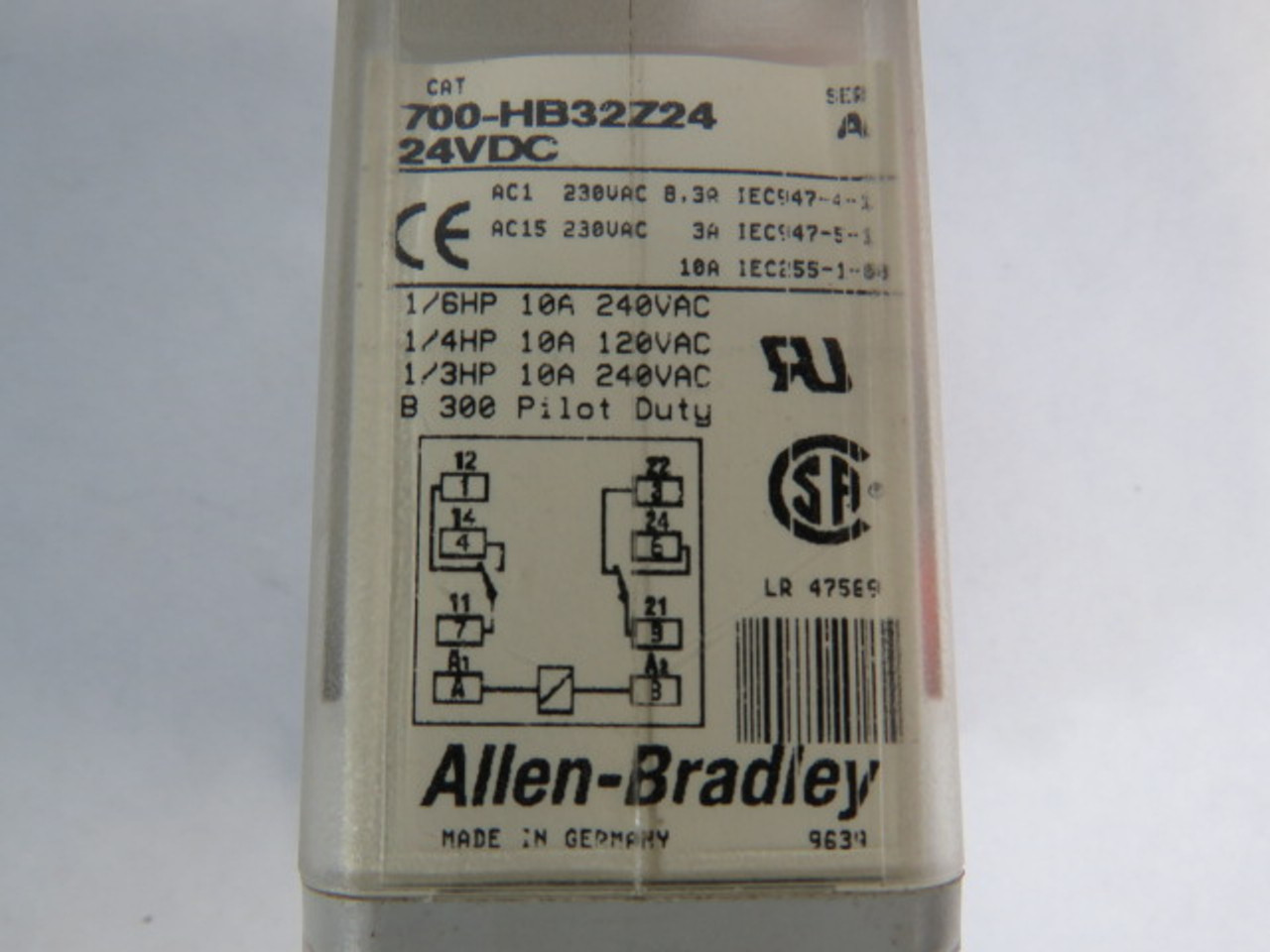 Allen-Bradley 700-HB32Z24 Relay SER A 24VDC 10A 8 Blade USED