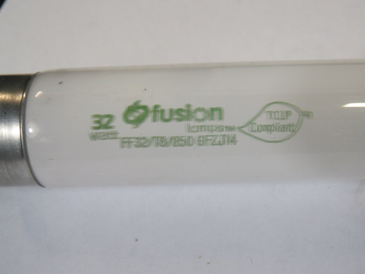 Fusion Lamps FF32/T8/850/GFZJ14 Fluorescent Lamp 32W ! NEW !