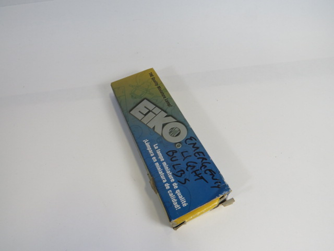 Eiko 908 Wedge Based Miniature Lamp 1.5A 6V Lot of 9 ! NEW !