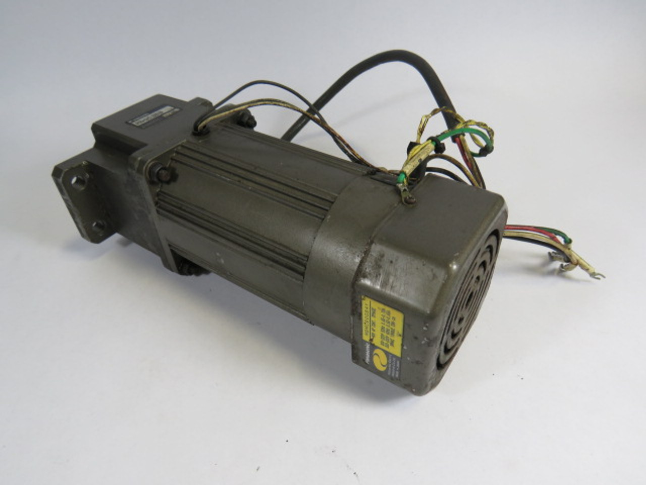 Panasonic M9MC90GB4Y Servo Motor 200-220V 90W 3-Ph w/ M9GC36B Gearhead USED