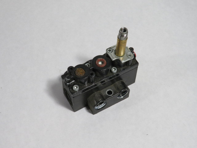 Ingersoll Rand A212SS-000-NF1C30 50-150PSI Air Control Valve 4/2 USED