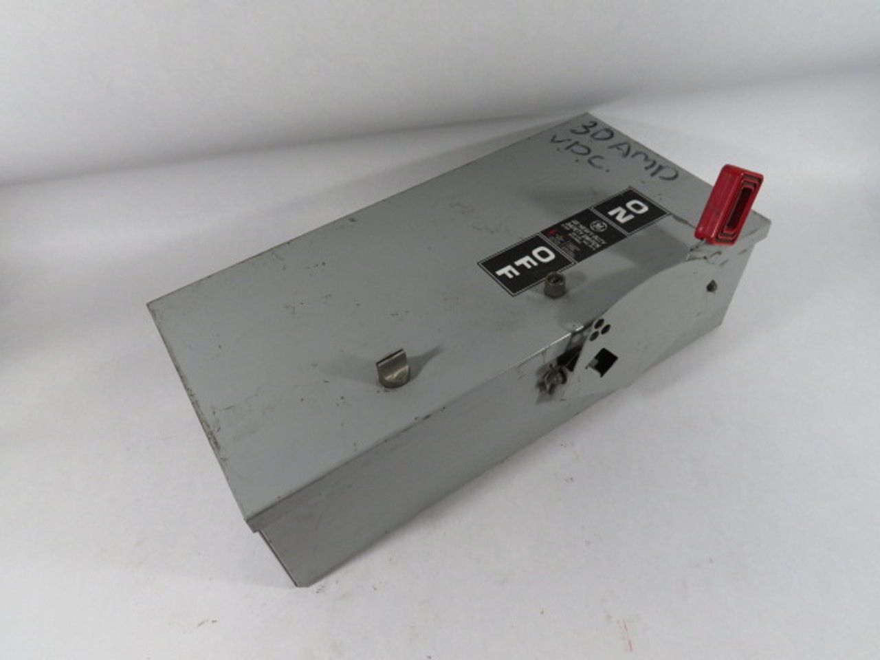 General Electric THN2261MDC Fusible Disconnect Switch 30A 600VDC 15HP USED